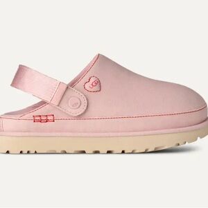 UGG Goldenstar Love Clog '26 💕